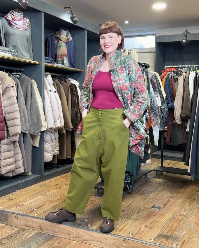 La Silhouette du jour !
ㅤ
Veste - 229€
Top - 25€
Pantalon - 99€
ㅤ
Retrouvez toute notre collection en boutique :
Villa P